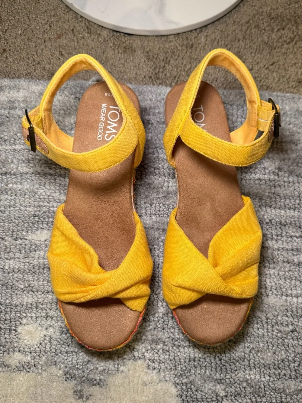 Toms comfortable yellow